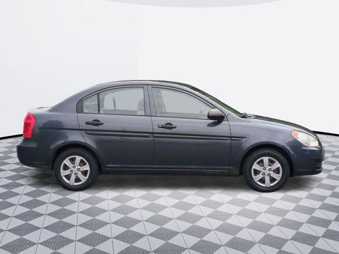 Used 2009 Hyundai Accent GLS FWD image 7