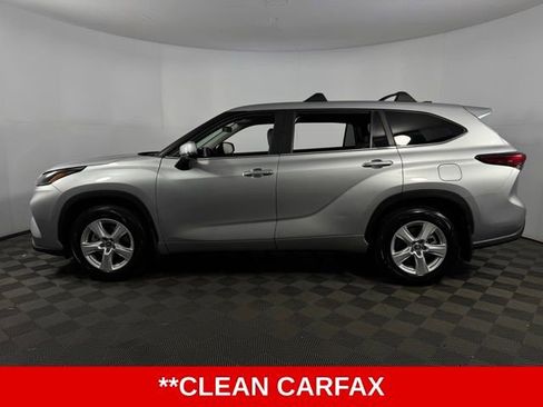 Used 2023 Toyota Highlander LE image 5