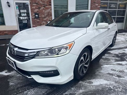 Used 2016 Honda Accord EX image 1