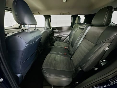 Used 2024 Mitsubishi Outlander SE FWD image 26