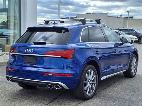 Used 2023 Audi SQ5 Prestige w/ Prestige Package image 7
