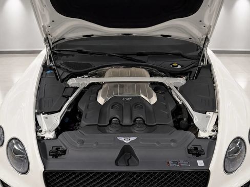 Used 2021 Bentley Continental GT AWD/4WD image 28