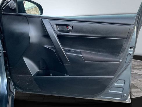 Used 2017 Toyota Corolla L image 25