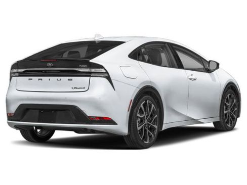Used 2023 Toyota Prius Prime Premium FWD image 2