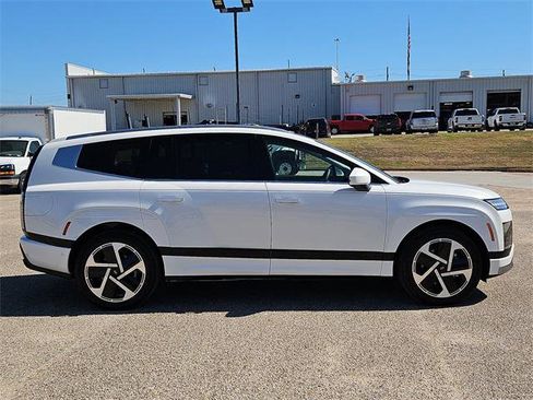 New 2026 Hyundai Ioniq 9 Calligraphy image 4