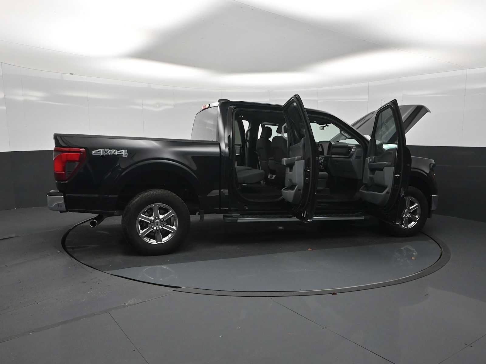 Used 2025 Ford F150 XLT w/ Equipment Group 301A Standard AWD/4WD image 28