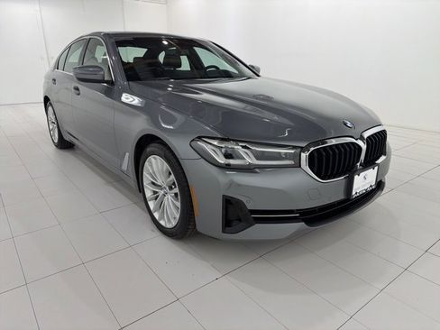 Certified 2023 BMW 530i xDrive w/ Premium Package image 7