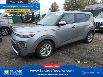 Used 2022 Kia Soul LX w/ Technology Package