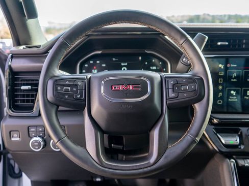 Used 2024 GMC Sierra 2500 AT4 w/ AT4 Premium Plus Package image 17