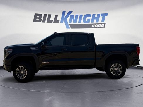 Used 2024 GMC Sierra 1500 AT4 w/ Technology Package AWD/4WD image 2