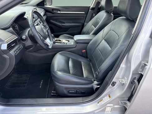 Used 2019 Nissan Altima 2.5 Platinum FWD image 18