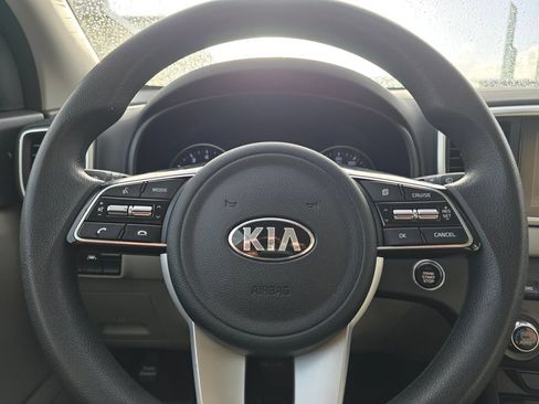 Certified 2022 Kia Sportage LX w/ LX AWD Value Edition Package image 26