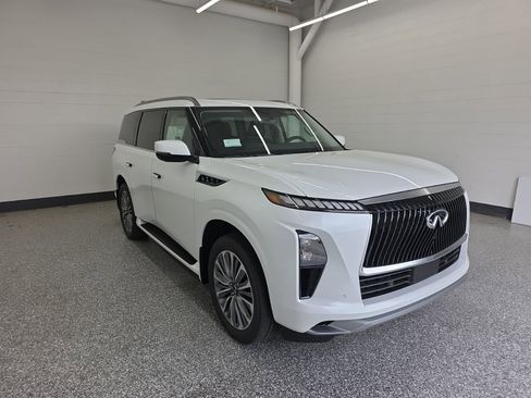 New 2026 INFINITI QX80 Luxe w/ Cargo Package RWD image 7