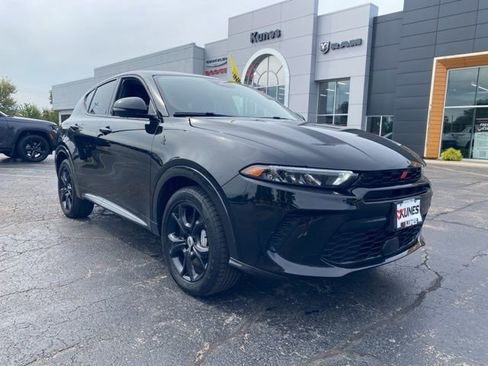 Certified 2024 Dodge Hornet R/T w/ R/T Blacktop Package image 4