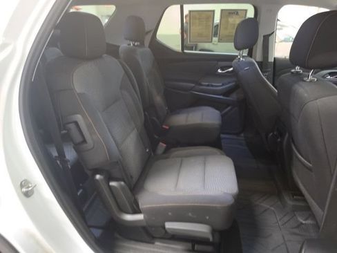 Used 2021 Chevrolet Traverse LT w/ LPO, Floor Liner Package AWD/4WD image 18