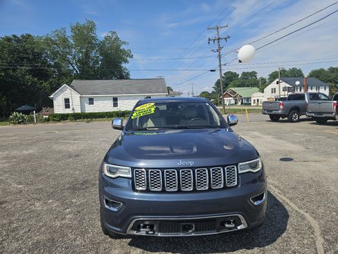 Used 2019 Jeep Grand Cherokee Overland RWD image 2