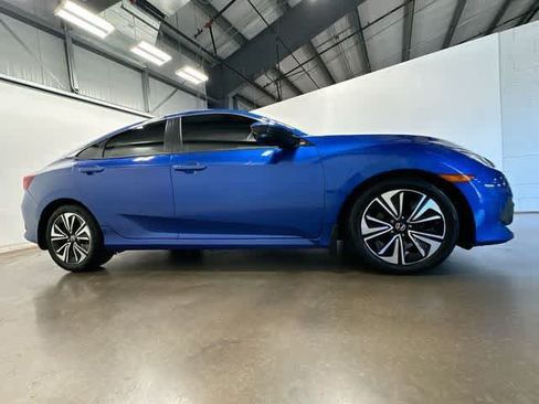 Used 2016 Honda Civic EX-T image 3