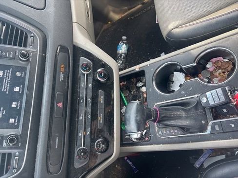 Used 2019 Kia Sedona EX FWD image 15