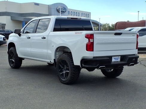 Used 2021 Chevrolet Silverado 1500 LT Trail Boss AWD/4WD image 3
