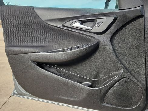 Used 2023 Chevrolet Malibu LT image 11