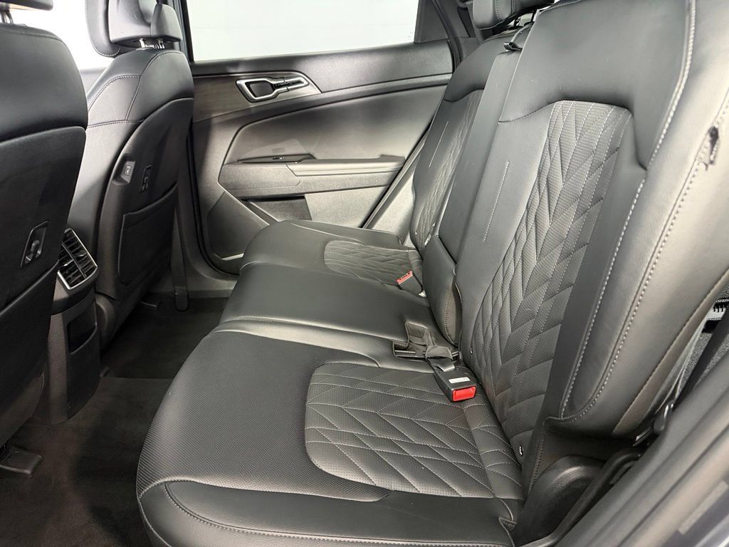 Used 2024 Kia Sportage X-Line w/ X-Line Premium Package AWD/4WD image 26