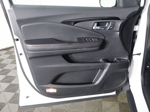 Used 2021 Honda Pilot Black Edition image 29