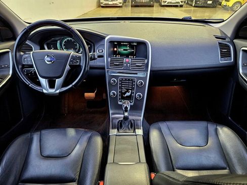 Used 2015 Volvo XC60 T5 AWD/4WD image 23