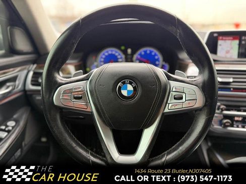 Used 2016 BMW 750i xDrive image 27