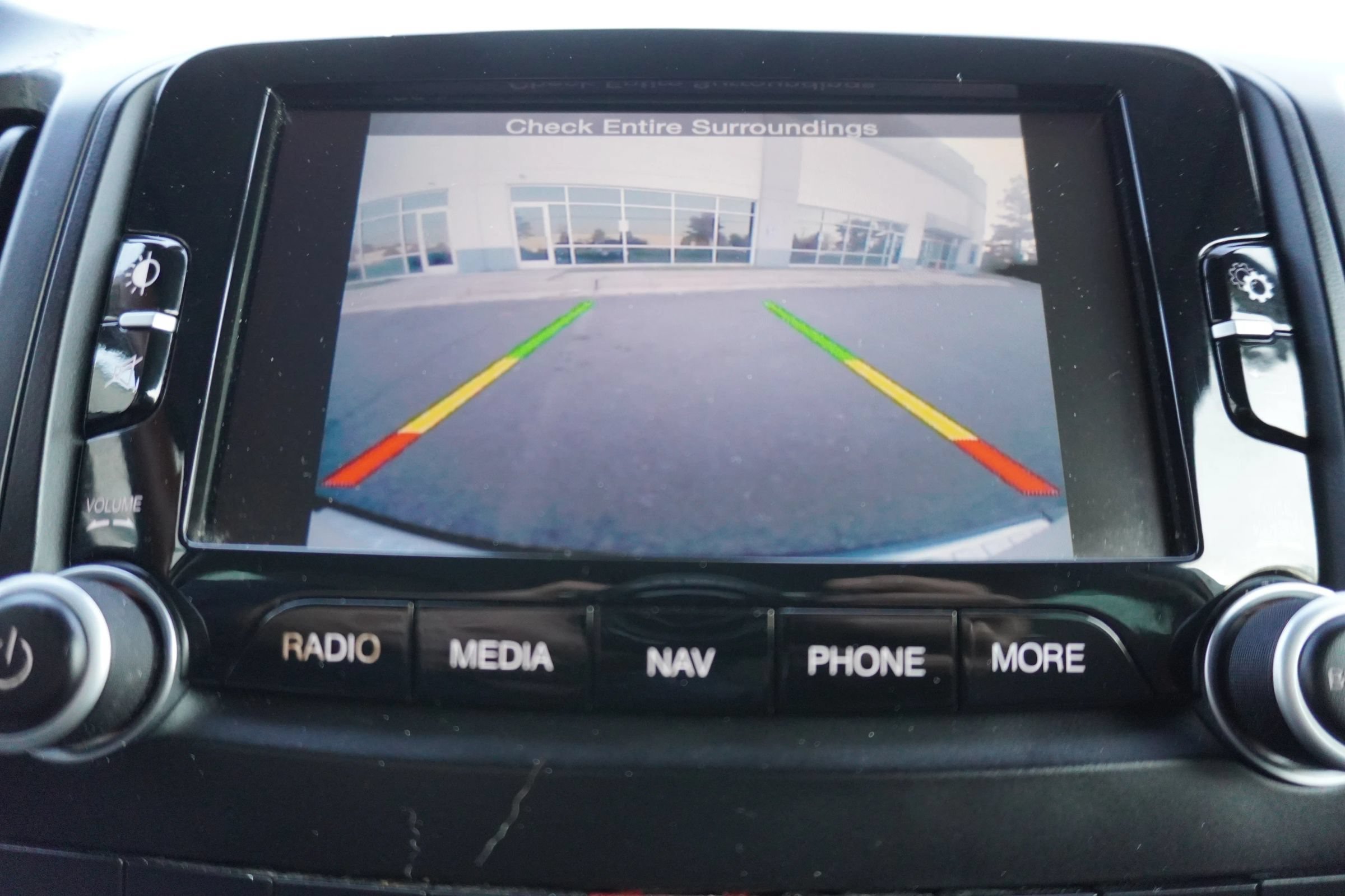 Used 2014 FIAT 500L Trekking w/ Popular Equipment Group FWD image 21
