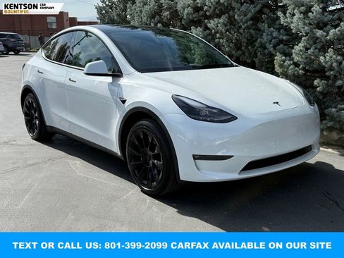 Used 2024 Tesla Model Y Long Range image 12