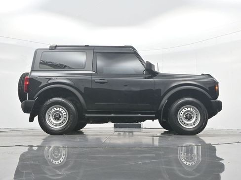 Used 2022 Ford Bronco 2-Door AWD/4WD image 32