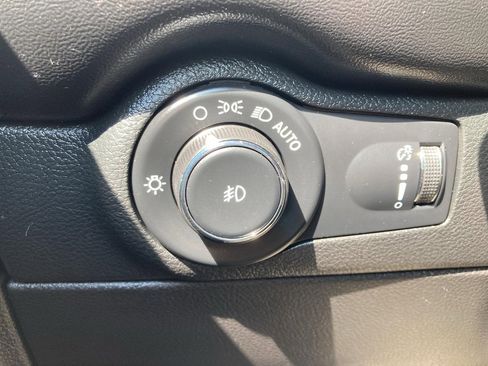 Used 2023 Dodge Durango GT image 22