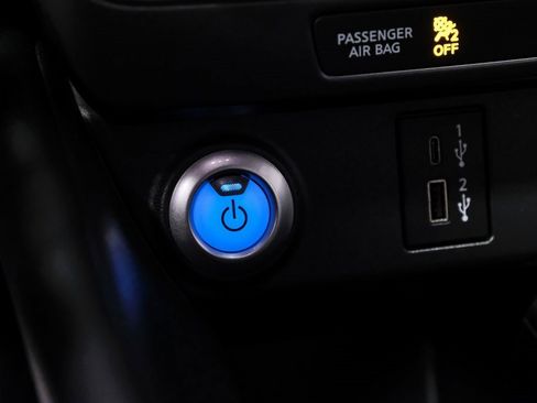 Used 2023 Nissan Leaf S image 23