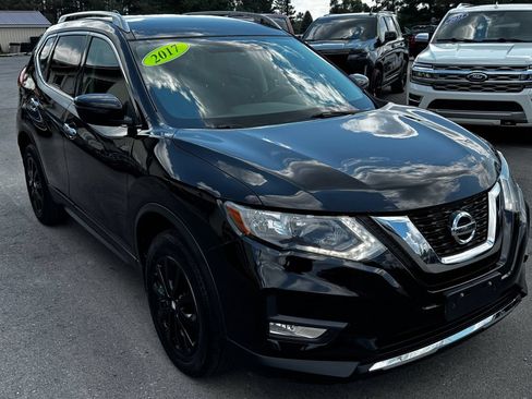 Used 2017 Nissan Rogue AWD image 8