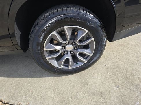 Used 2023 Chevrolet Tahoe LS image 13