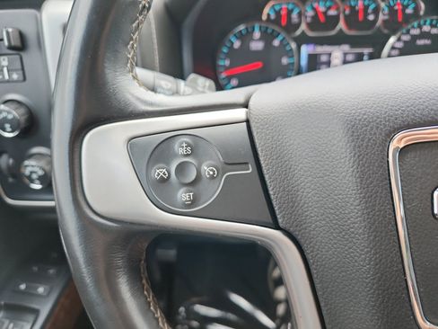 Used 2017 GMC Sierra 2500 SLE w/ HD SLE Preferred Plus Package AWD/4WD image 21