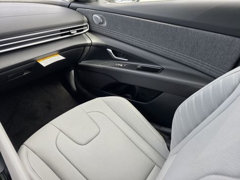 New 2026 Hyundai Elantra Limited image 14