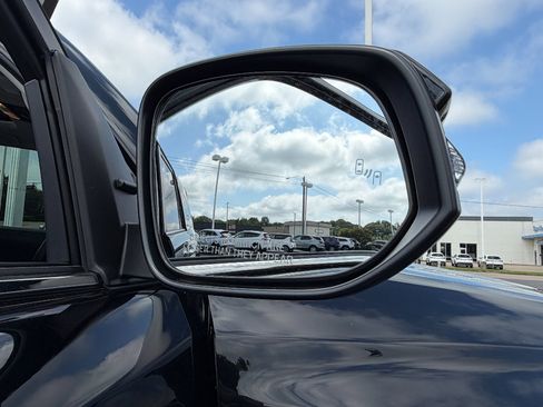 Used 2023 Toyota 4Runner Limited AWD/4WD image 12