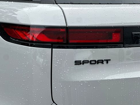 New 2026 Land Rover Range Rover Sport Dynamic SE image 14