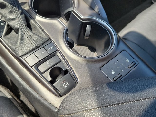 Used 2024 Toyota Camry XSE FWD image 33