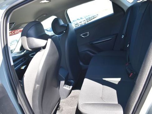 New 2026 Kia K4 LXS FWD image 16