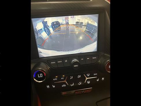 Used 2016 Chevrolet Corvette Z06 w/ 2LZ Preferred Equipment Group RWD image 9