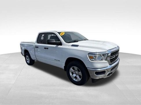 Used 2023 RAM 1500 Big Horn AWD/4WD image 3
