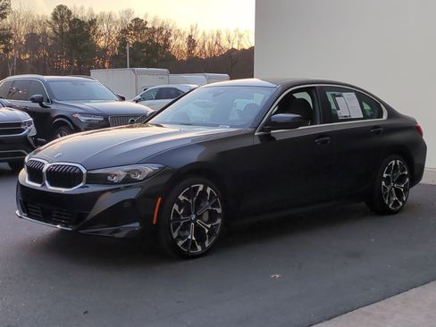 Certified 2025 BMW 330i 330i w/ Premium Package image 5