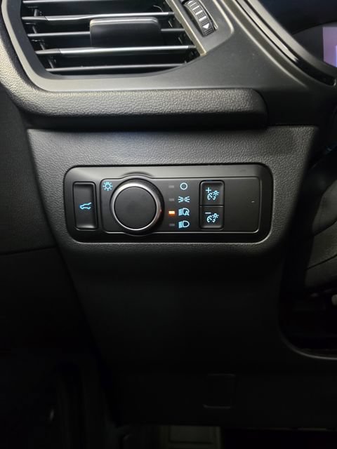 Used 2025 Ford Escape ST-Line w/ Tech Pack #1 FWD image 35