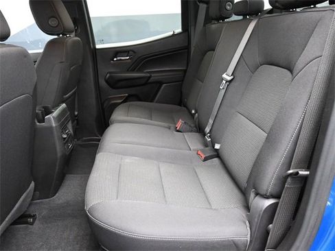 Used 2023 Chevrolet Colorado LT w/ LT Convenience Package image 11