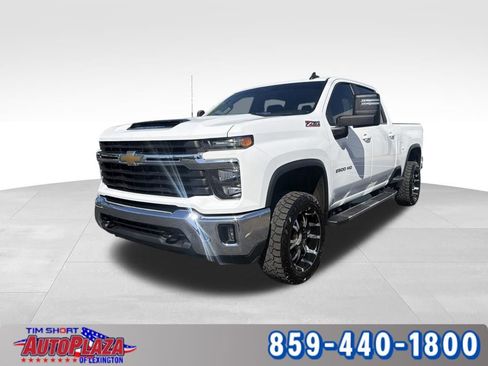 Used 2024 Chevrolet Silverado 2500 LT w/ Convenience Package AWD/4WD image 1