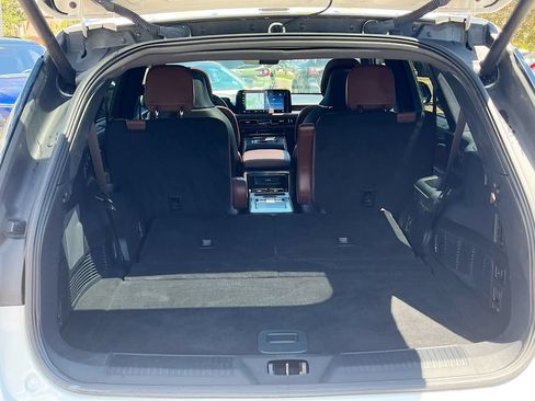 Used 2025 Lincoln Aviator Reserve w/ Equipment Group 201A AWD/4WD image 29