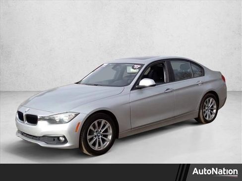 Used 2017 BMW 320i xDrive 320i xDrive image 1