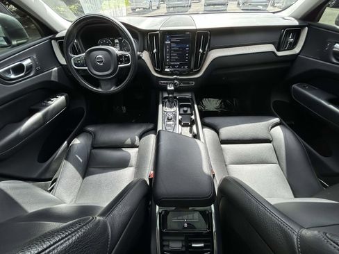 Used 2018 Volvo XC60 T6 Inscription w/ Convenience Package image 13